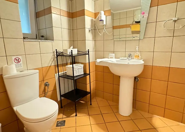 Roula's * Андрос