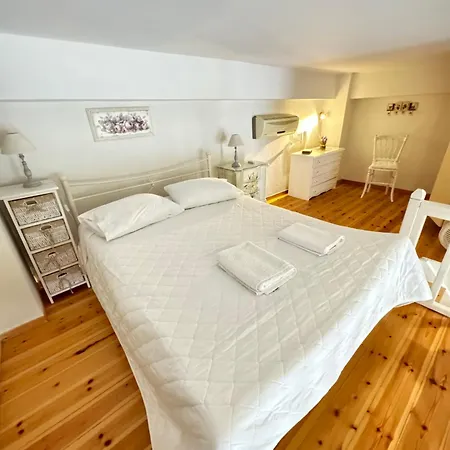 Roula's アパート *