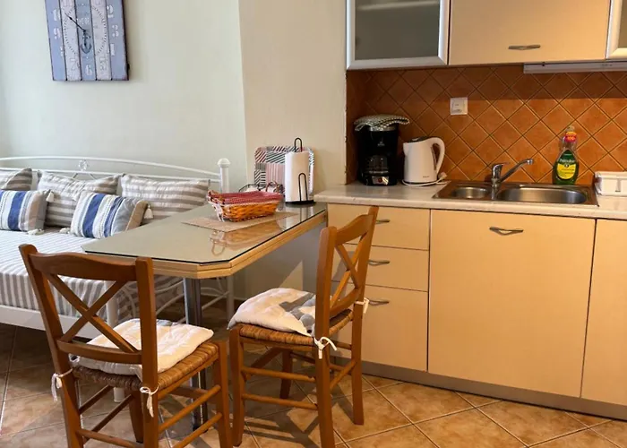 Roula's Appartamento Ándros